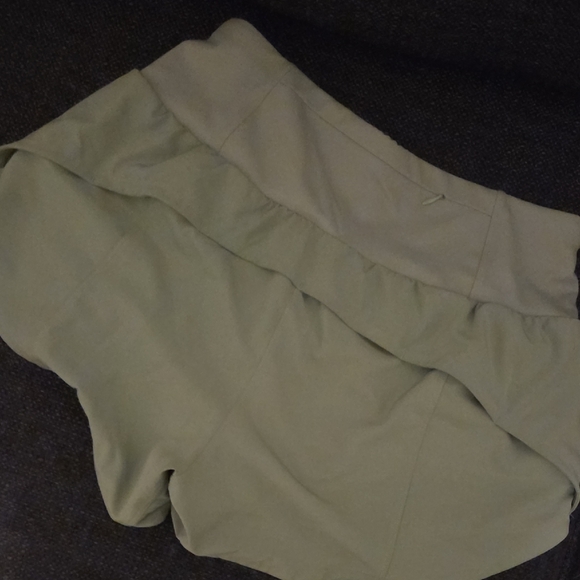 Women's Green High-Waisted Shorts - Picture 4 of 5